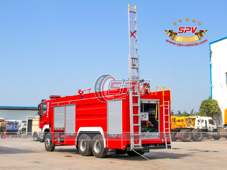 Dry Powder Water Foam Fire Truck IVECO - LB2